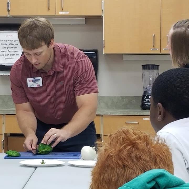 Man cutting vegetable